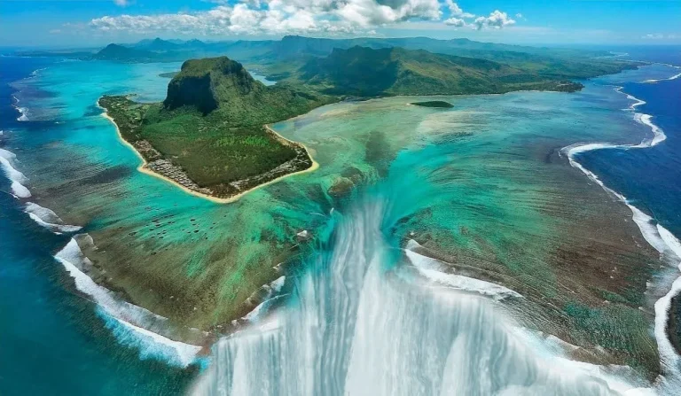 Denmark Strait Cataract