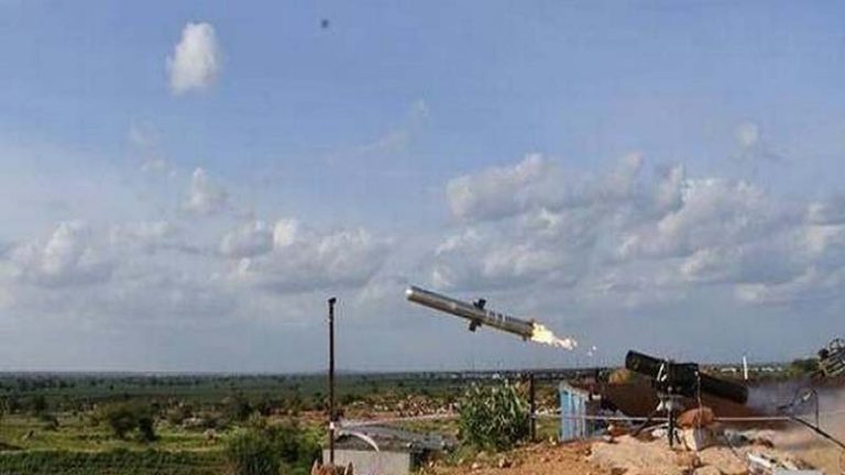 Portable anti-tank missile