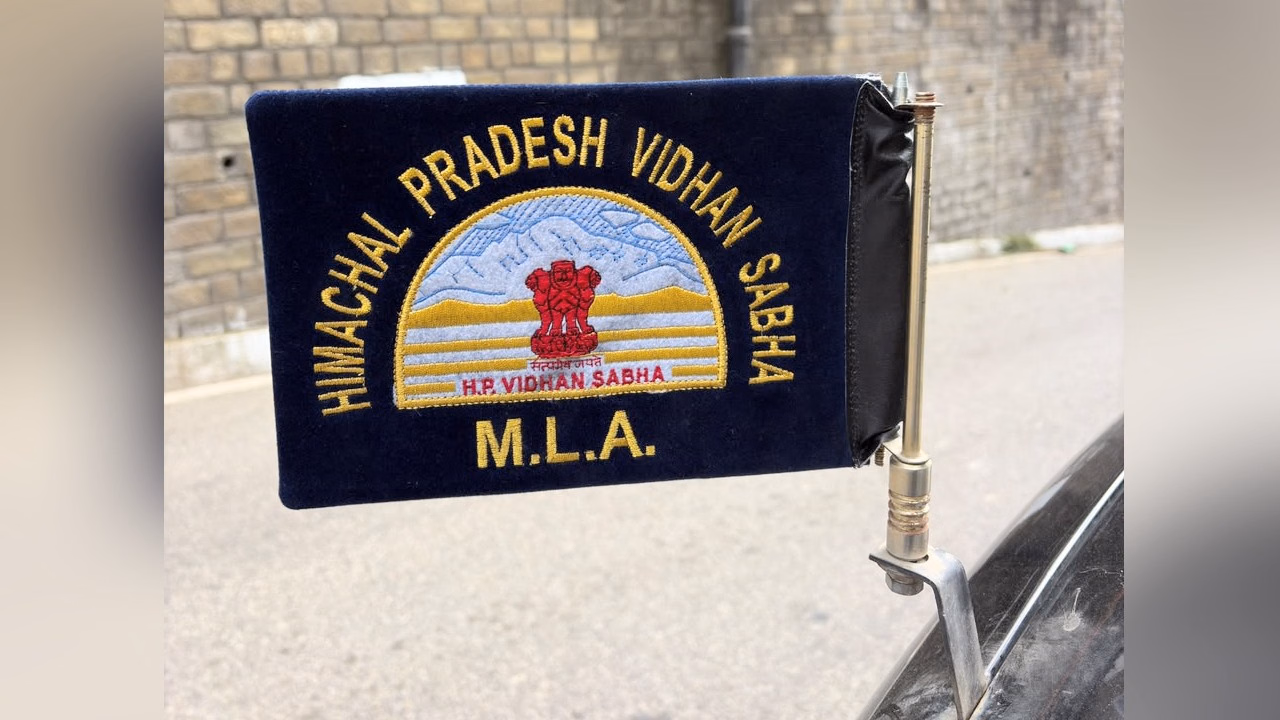 Blue flags affixed to vehicles of Himachal MLAs; Legislative Assembly Secretariat implements new system.